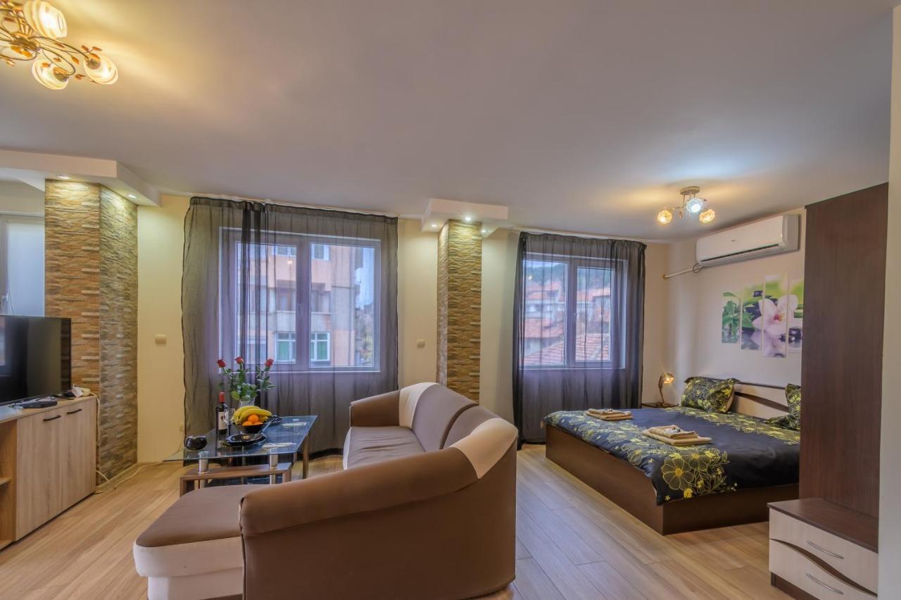 Cozy & Delightful Apart & Aubg & Free Garage Parking Благоэвгард Экстерьер фото